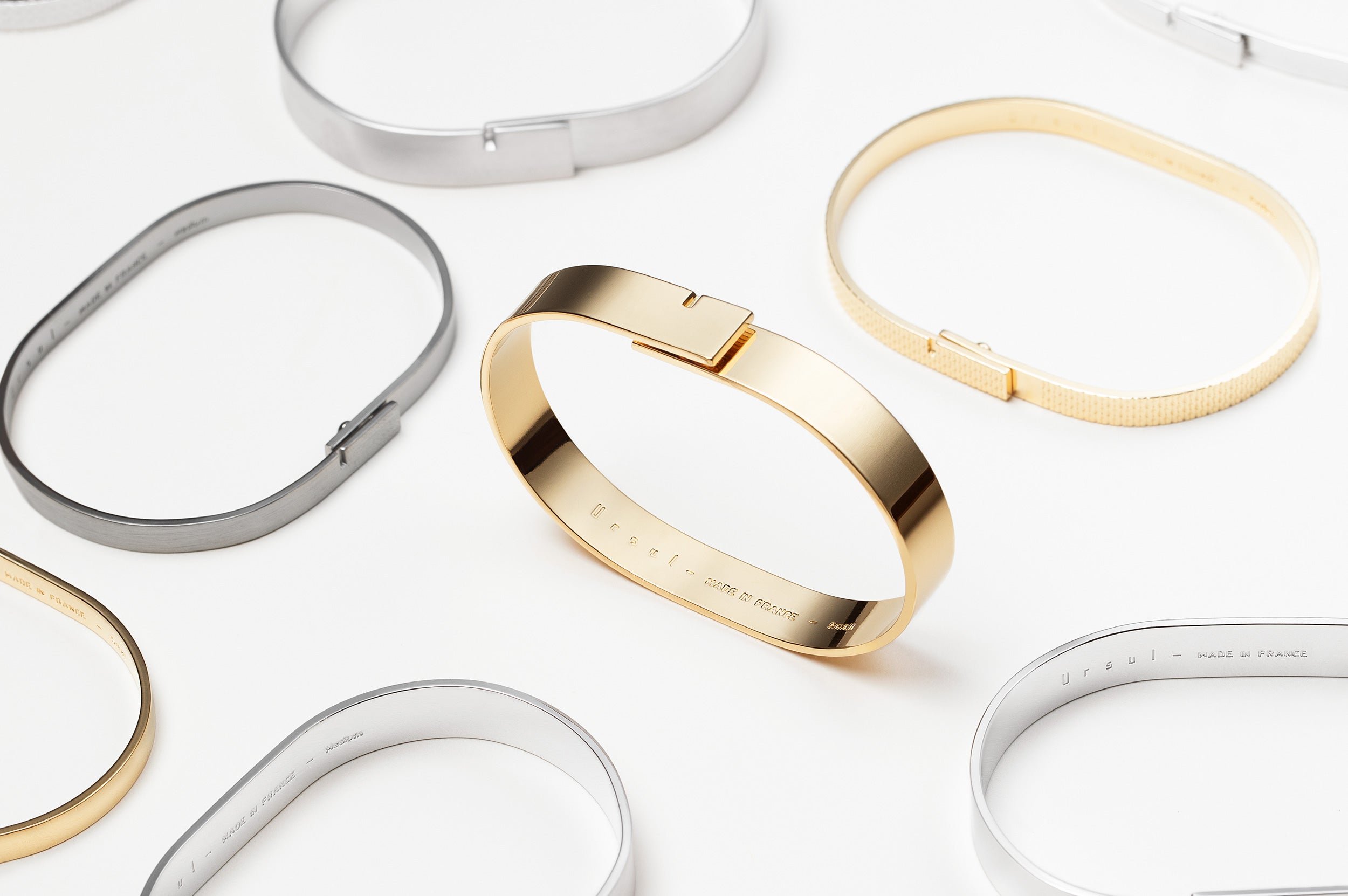 Le bracelet jonc Saturne de chez Ursul Paris