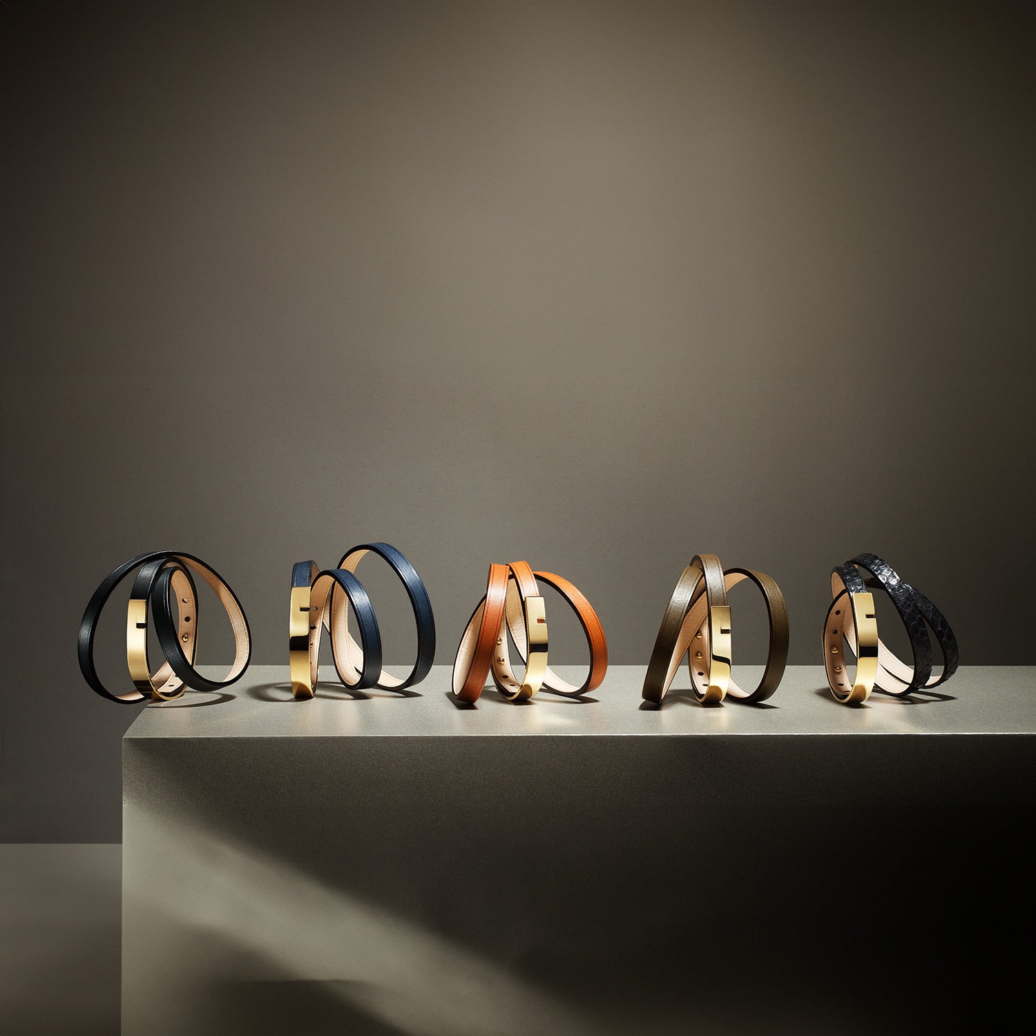 Bracelets personnalisables femme Ursul Paris – modèles à composer ou graver en cuir et métal