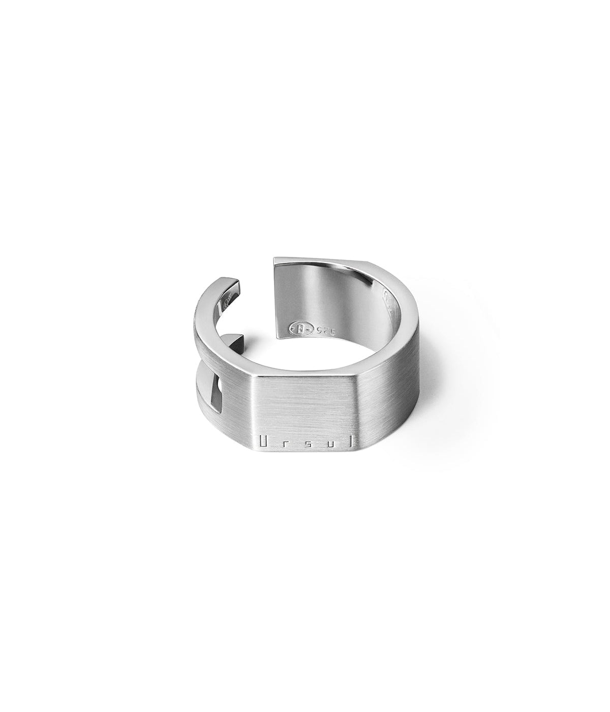 Bague chevalière contemporaine homme en argent massif U’MUST – Ursul Paris
