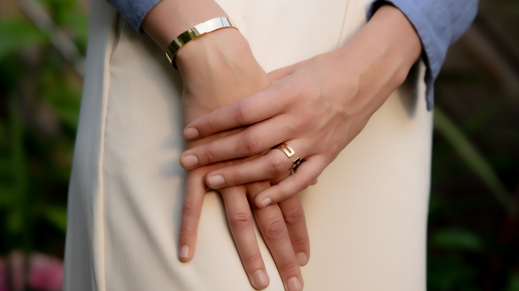 Bijoux or femme Ursul Paris – Éclat du métal précieux et lignes pures