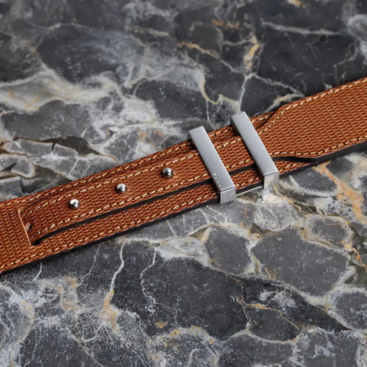 Cinturón de piel con diamantes leonado |  SPARTIATE 34